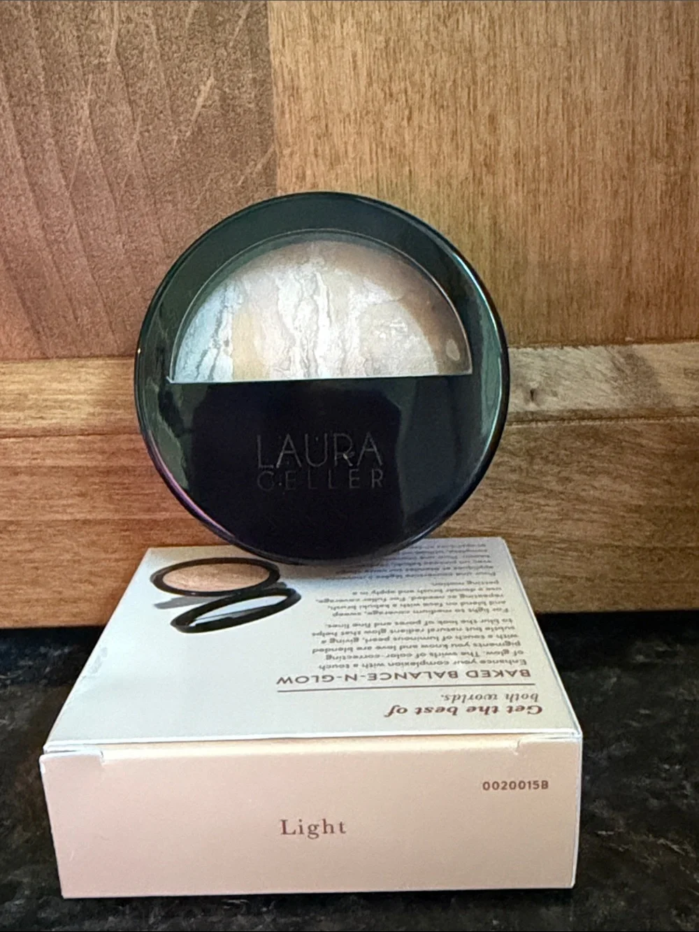 Laura Geller Illuminating Foundation - Peachy Tan Shimmer